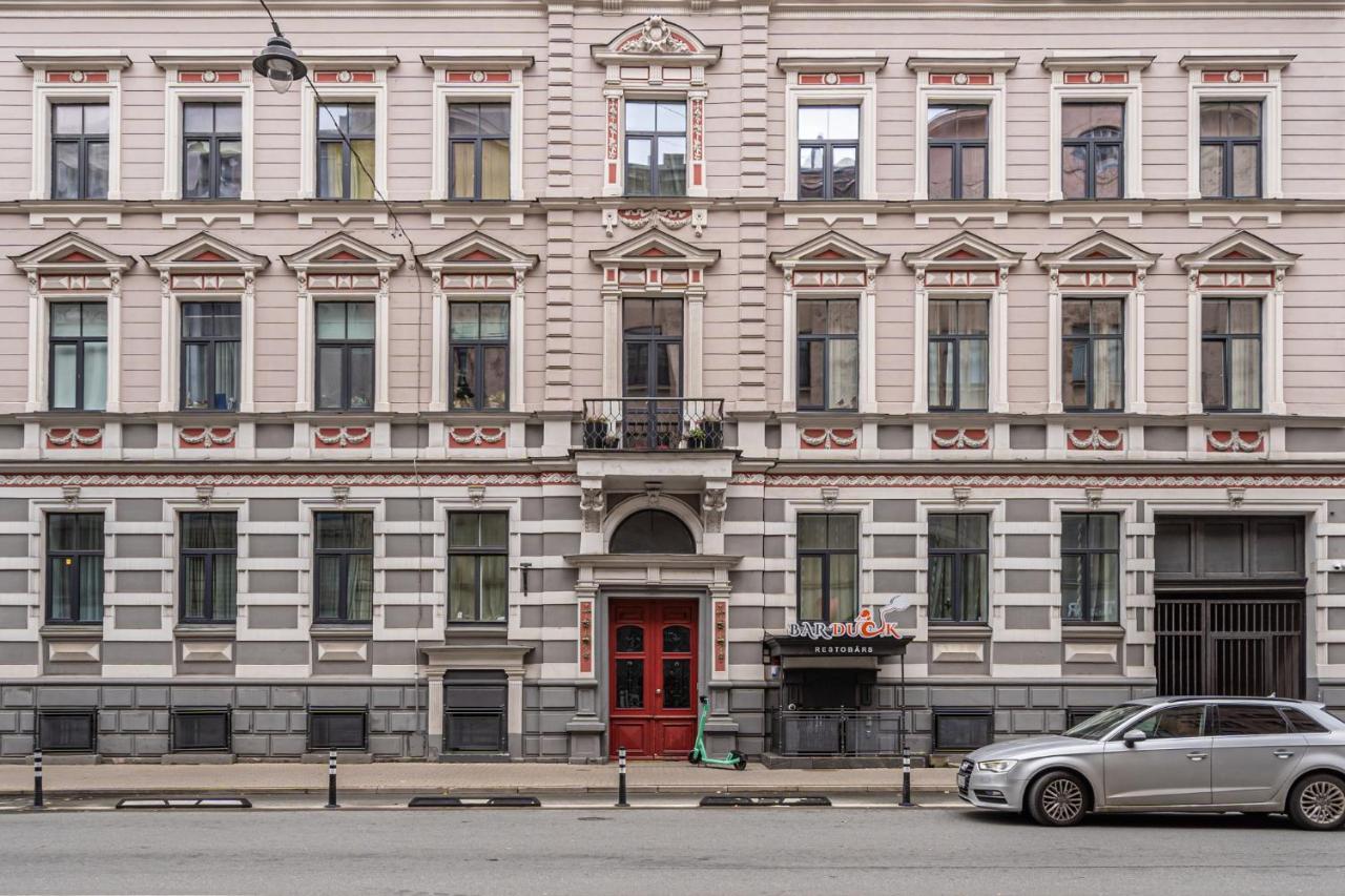 Trendy Top-Floor Stay In Heart Of Riga, Near Bars & Culture Экстерьер фото