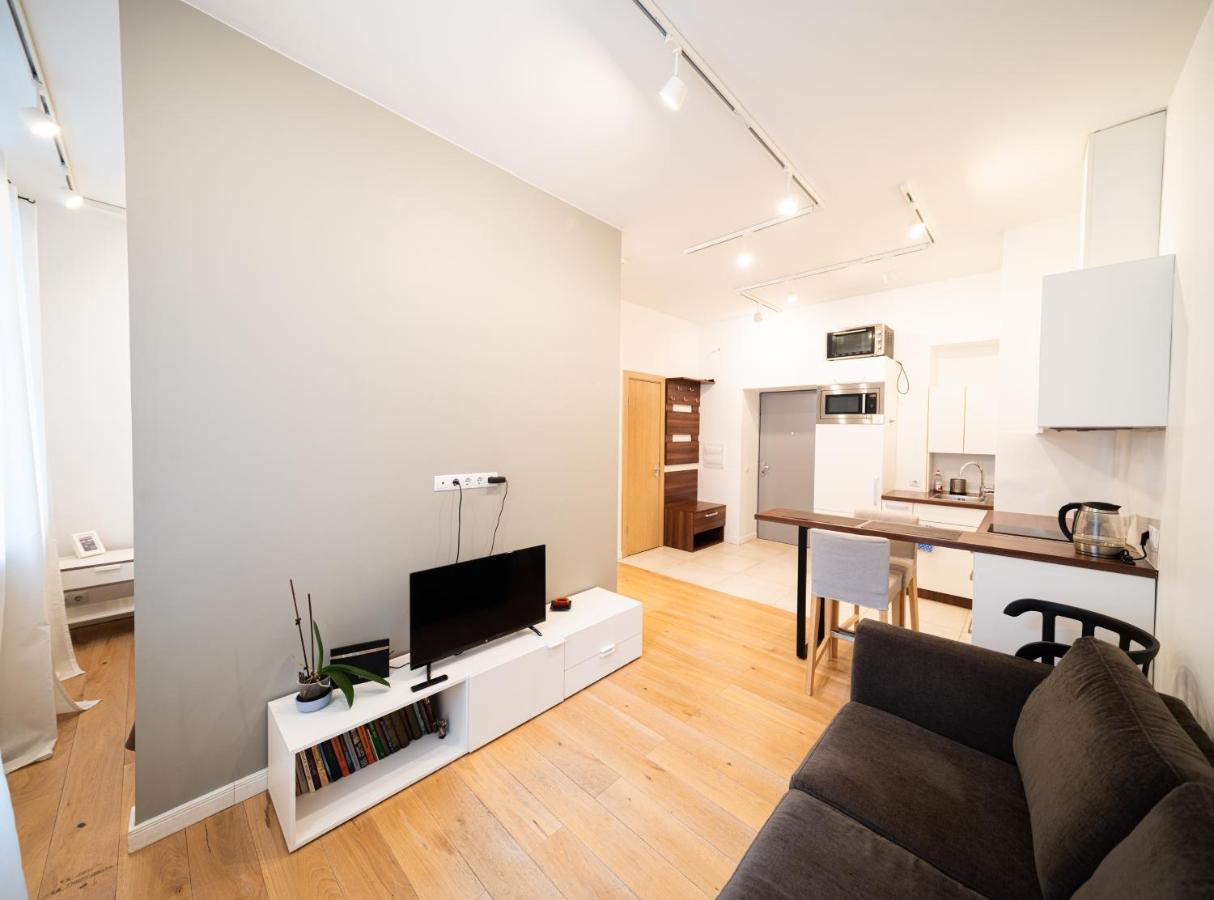 Trendy Top-Floor Stay In Heart Of Riga, Near Bars & Culture Экстерьер фото